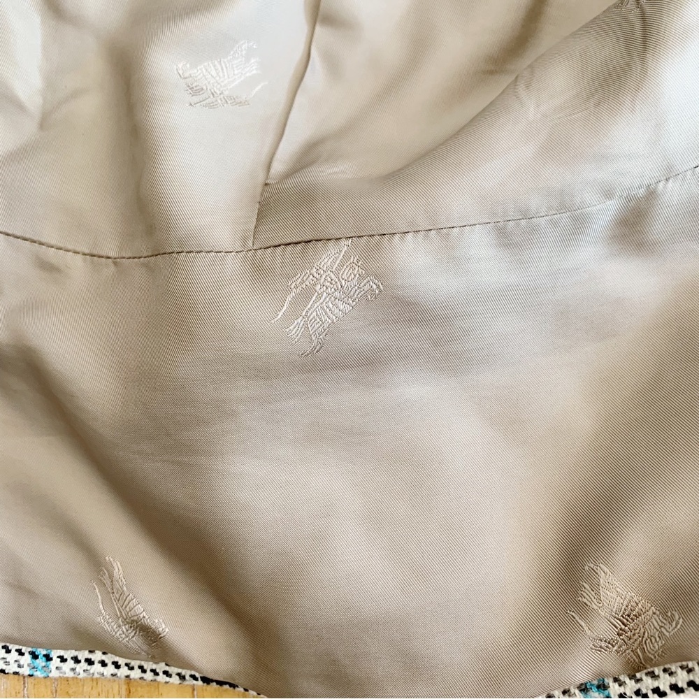 Burberry Tailored Plaid Women's Jacket - Cream & Black with Teal Accents - Picture 11 of 16